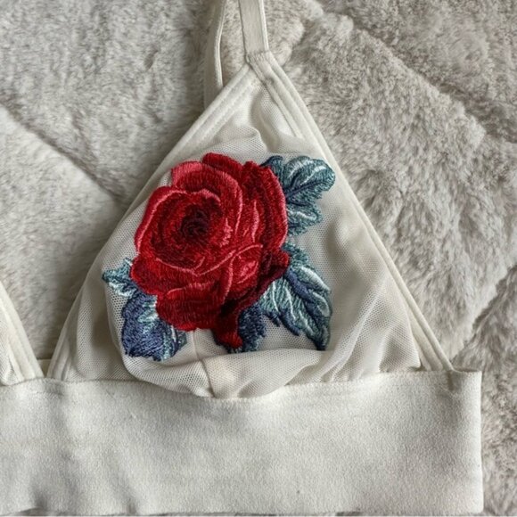 Victoria's Secret PINK | Cream Embroidered Triangle Bralette | Size Extra Small - Picture 5 of 13